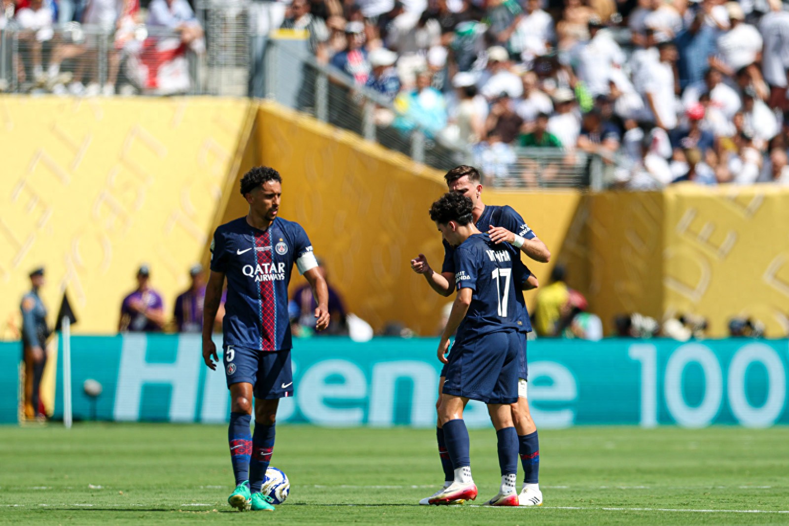 犹他爵士关键时刻防线松动；志在英超名次提升；球迷炸锅；球队文化再被提及的简单介绍